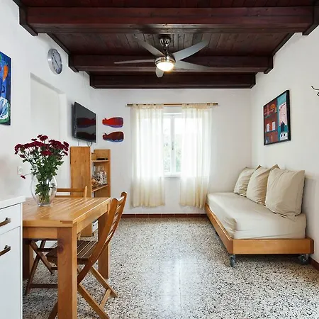 Casa di campagna Robinson House Nicolina