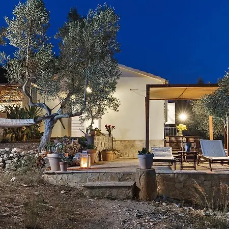 Robinson House Nicolina Hvar Town