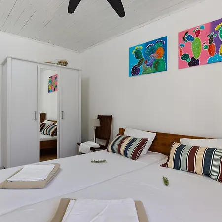 Casa di campagna Robinson House Nicolina Hvar Town