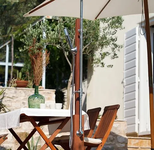 Casa rural Robinson House Nicolina Hvar Town
