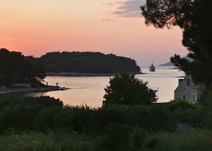 Casa rural Robinson House Nicolina Hvar Town